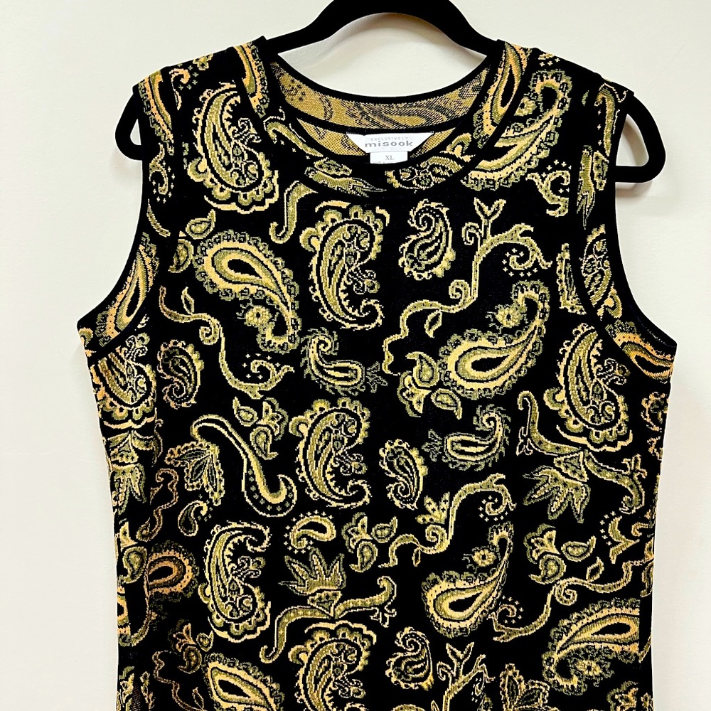 Misook paisley shell.